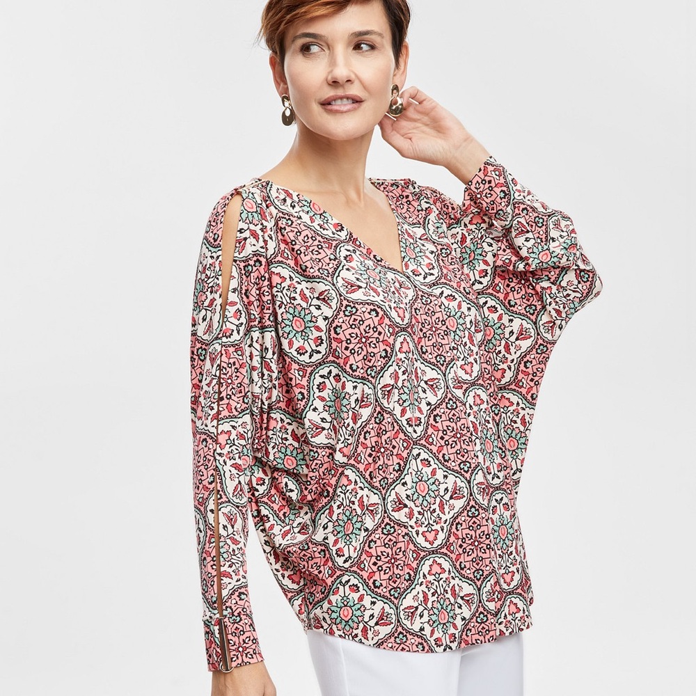 JM Collection Red and White Asymmetrical Long Sleeve Blouse